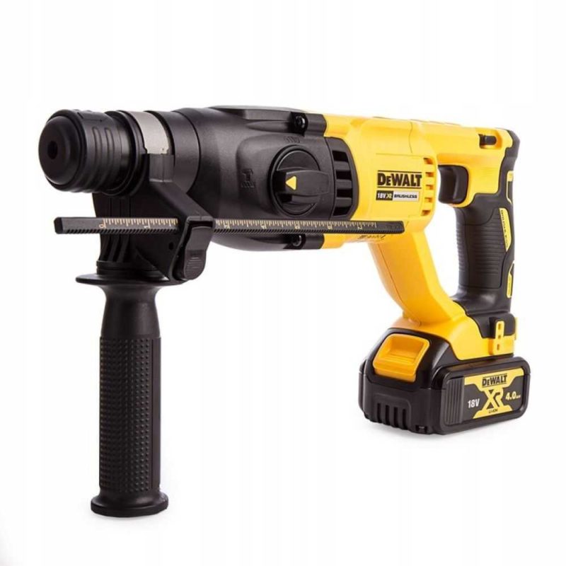 Перфоратор DEWALT DCH133M1-XJ