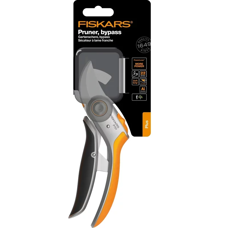 Металлический плоскостной секатор Fiskars Plus PowerLever P751